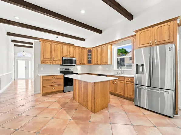 8552 Via Giardino, Boca Raton, FL 33433