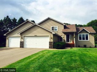 8021 Delano Ct, Inver Grove Heights, MN 55076