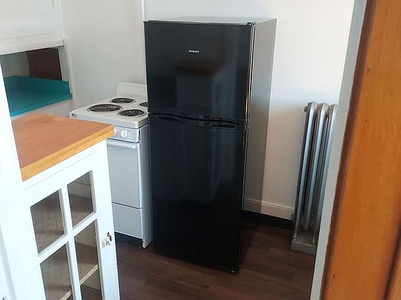 5th image of 2823 6th Ave N #27