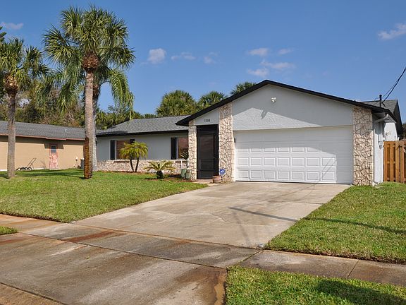 4th image of 1330 Canterbury Ln