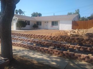 25 S Almond Ave, Oak View, CA 93022