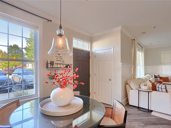 5th image of 502 Sonie Dr
