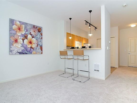 3rd image of 118 107th Ave NE Unit B409