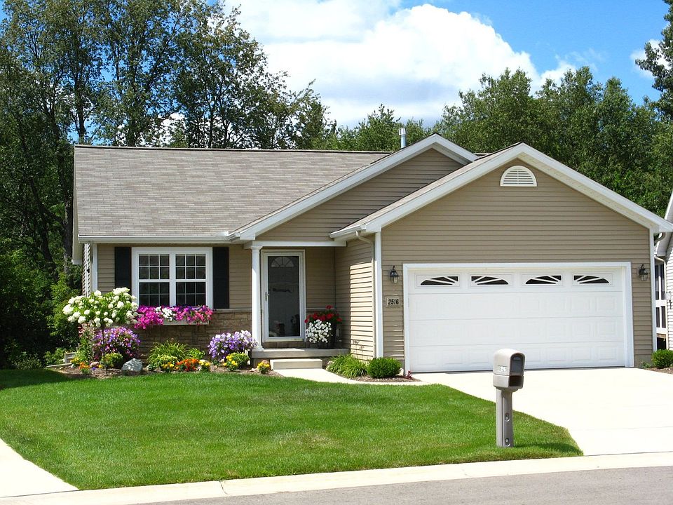1st image of 2516 Arbor Forest Dr