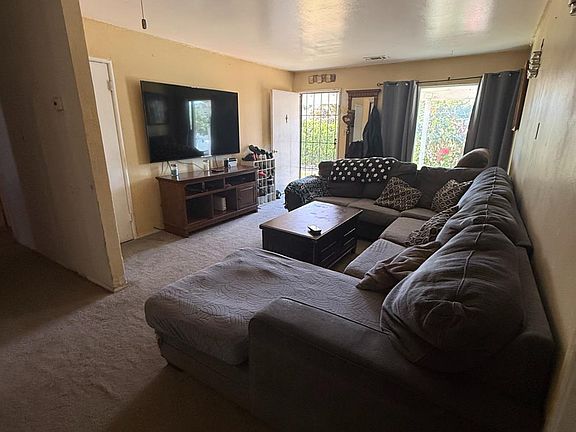 2nd image of 372 Cottonwood Street