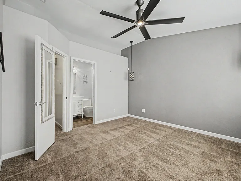 16636 S 22nd St — Photo 27