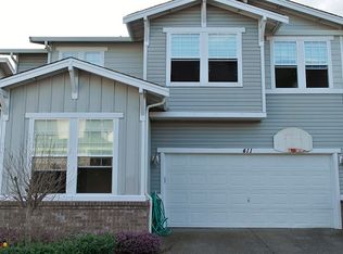 411 Hoquiam Pl NE, Renton, WA 98059