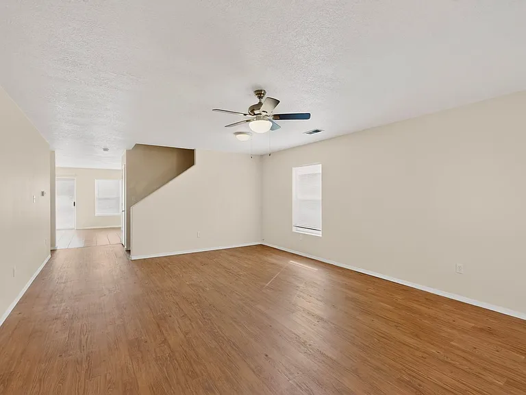 5841 Sandoval Dr NE — Photo 9