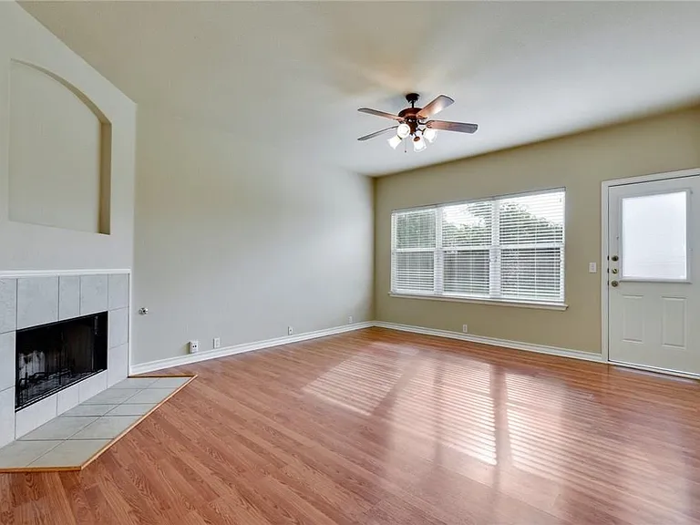 20817 Silverbell Ln — Photo 11