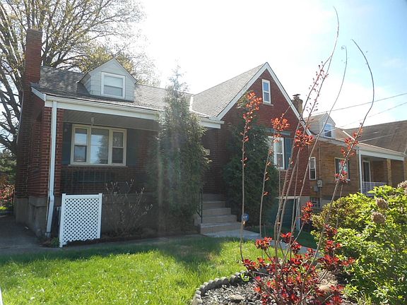 3rd image of 3556 Lakewood Dr