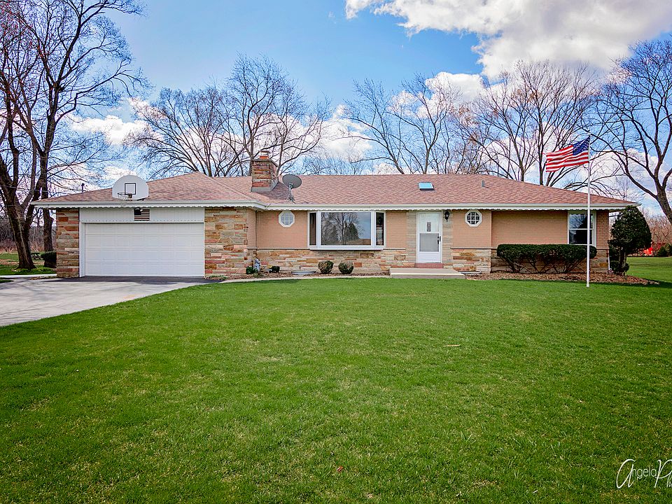 1st image of 14115 W Linden Ln