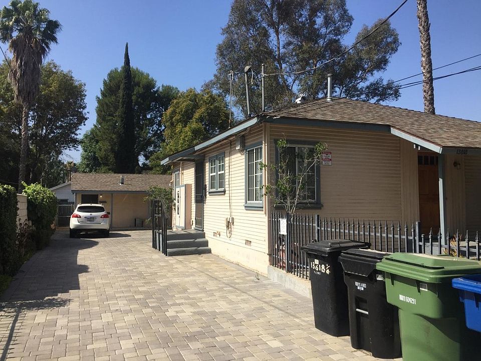 Driveway to back units, and side entrance to main house