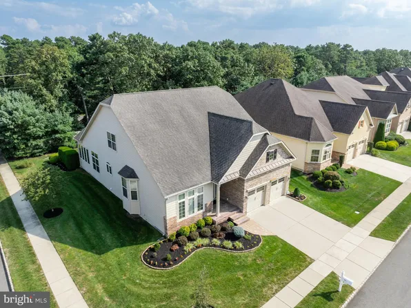 26 Mulhouse Dr, West Berlin, NJ 08091