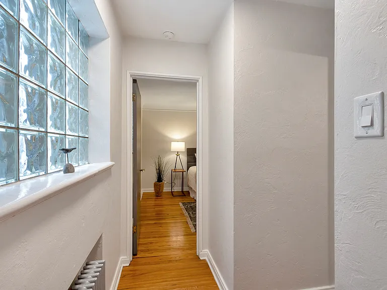 611 East 11th — Photo 12