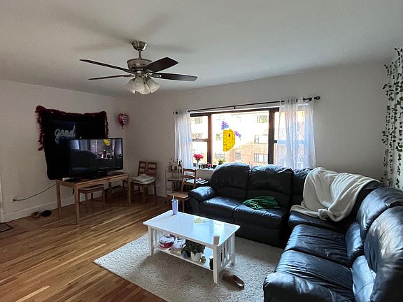 2nd image of 114 Longwood Ave APT 5