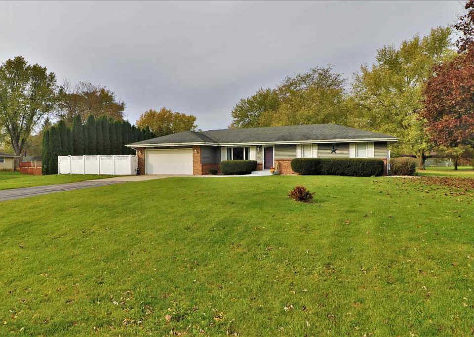 1st image of 10910 Bayberry Dr
