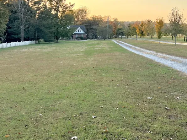 168 Spring Creek Ln, Lebanon, TN 37090