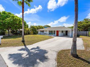 12 Van Rd, Jupiter, FL 33469