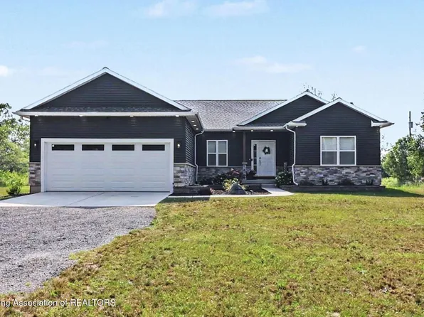 3532 Meridian Rd, Leslie, MI 49251