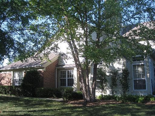1st image of 1640 N Columbia Cir #4