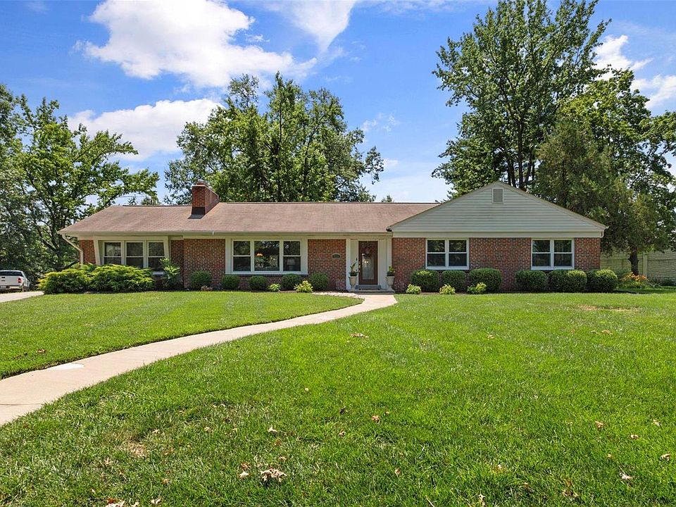 9006 Stonebridge Dr, Saint Louis, MO 63117 Zillow
