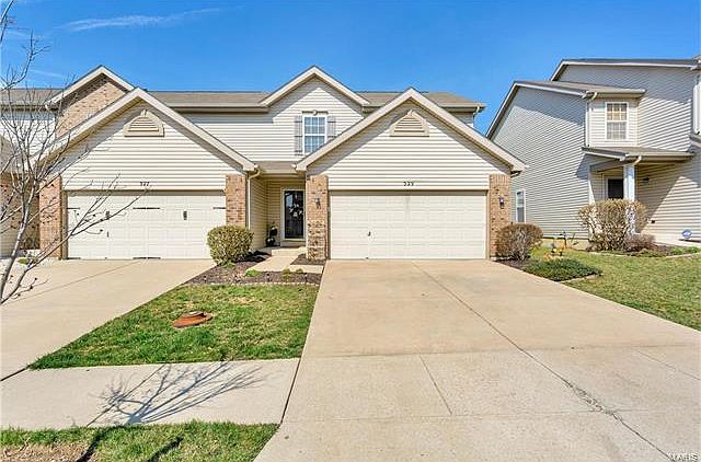 2nd image of 329 Wild Oak Dr