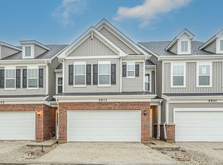 5913 Hawkweed Dr, Naperville, IL 60564