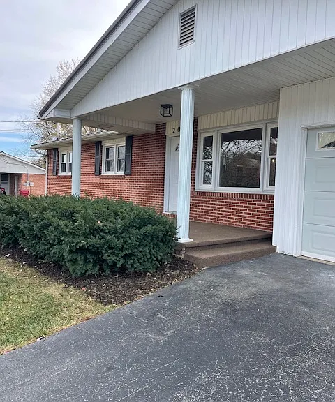 205 Meridale Dr — Photo 18
