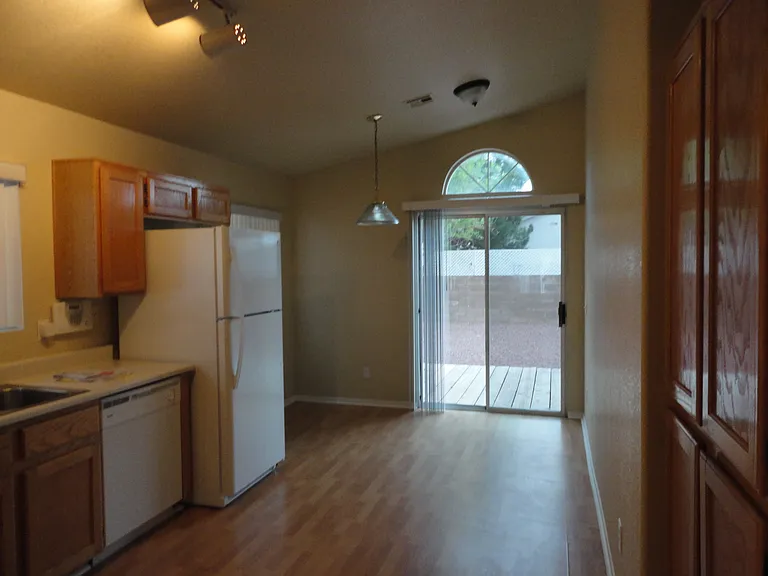 7009 Old Village Ave — Photo 3
