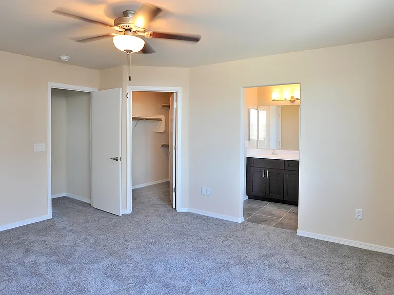1218 E Blacklidge Dr #1101 — Photo 35