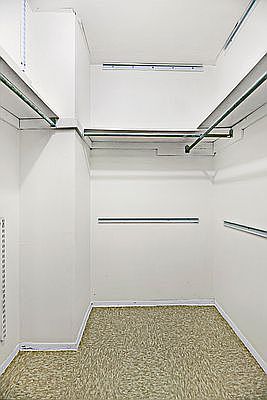 5th image of 3615 Oxford Ave APT 11