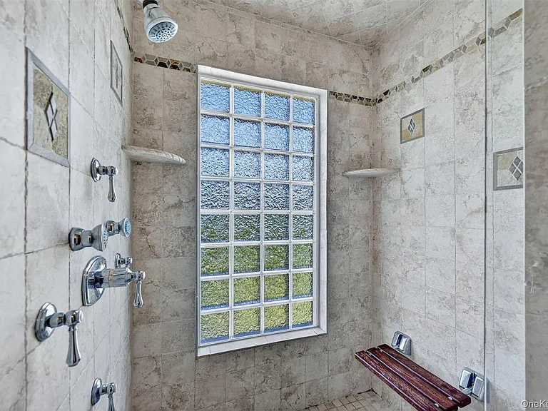 7 Paiges Way — Photo 36