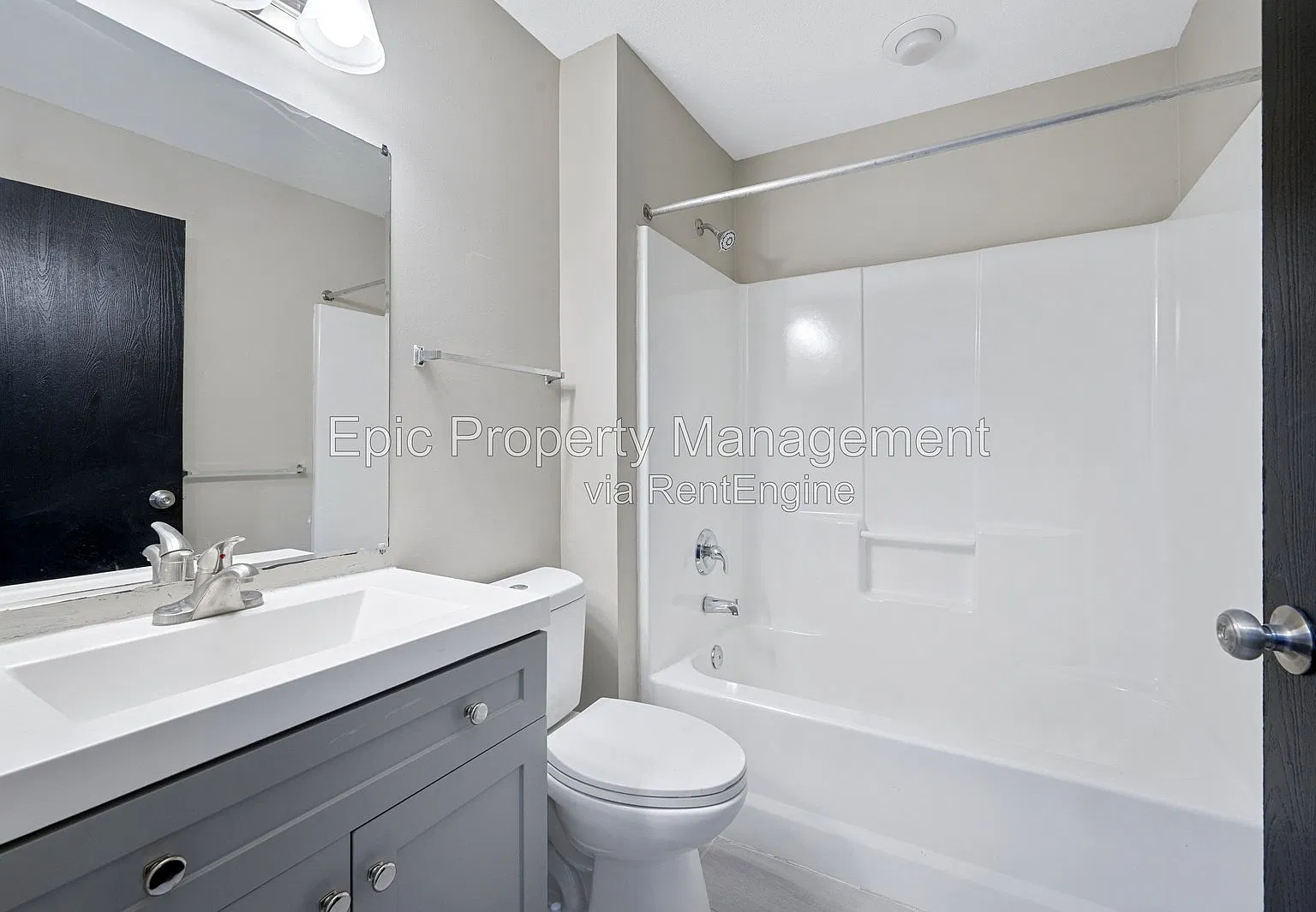 3 bed, 2.0 bath, $2,045 — Photo 4