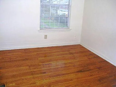 3 bed, 1080 sqft, $1,095 — Photo 2