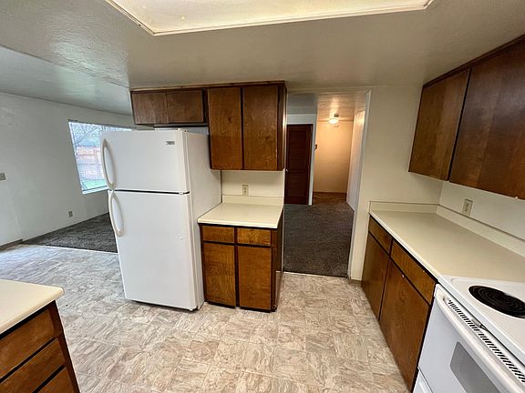 5th image of 834 Olympic Ave