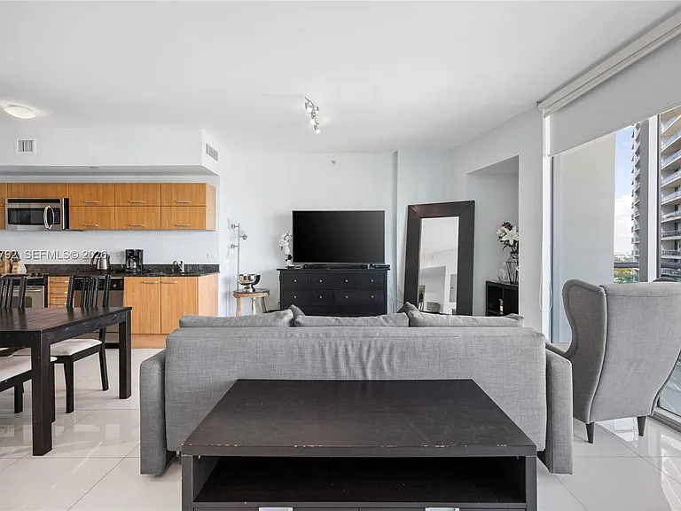 350 S Miami Ave #2815 — Photo 11