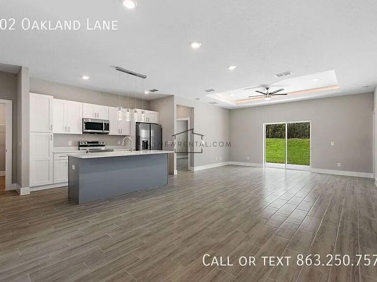 402 Oakland Ln — Photo 13