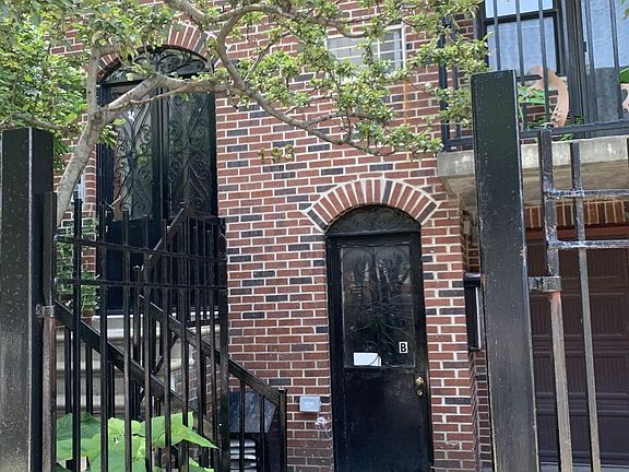 4th image of 193 Clermont Ave