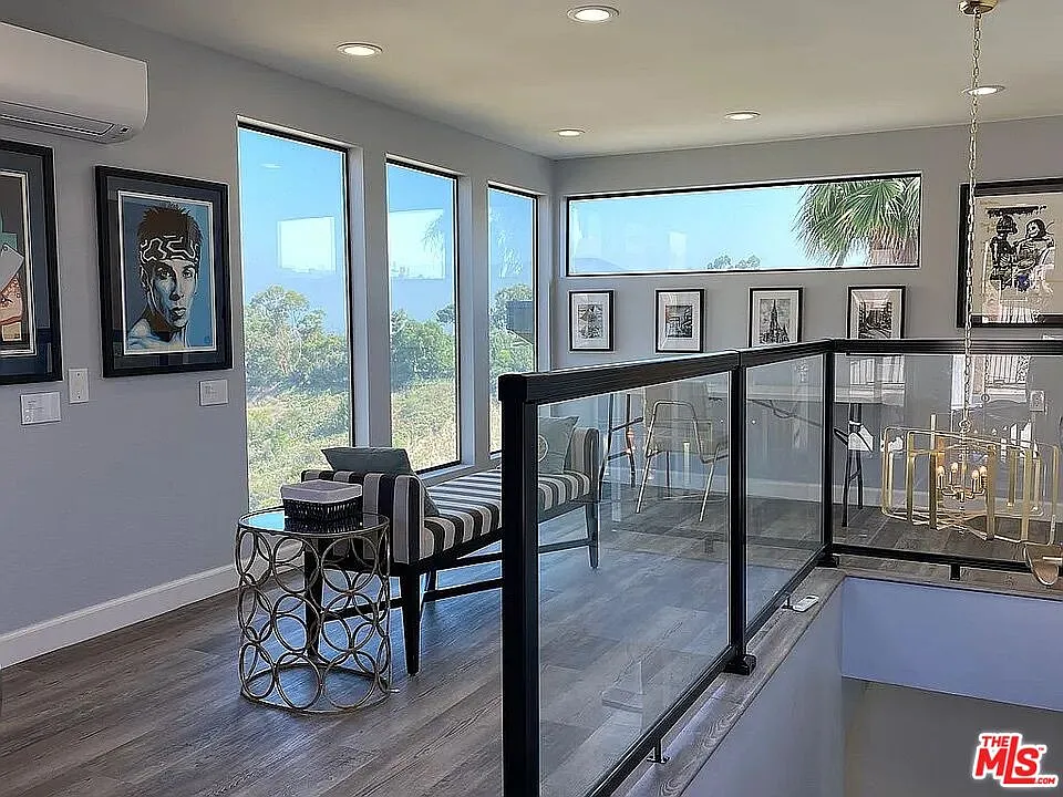 3 bed, 3.5 bath, 2238 sqft, $4,950 — Photo 3