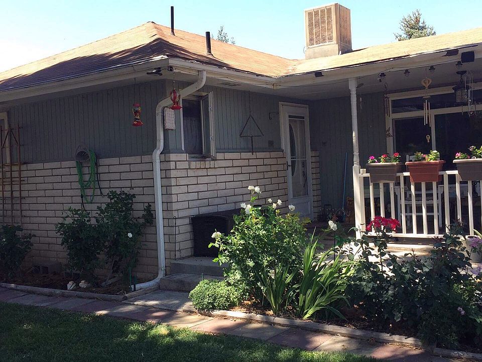 1st image of 808 Echo Ln