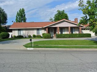 724 Serpentine Dr, Redlands, CA 92373