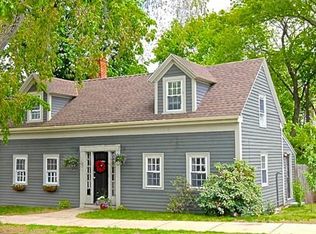 33 Salem St, Reading, MA 01867