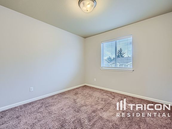 2nd image of 15828 92nd Avenue Ct E
