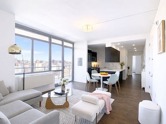 3rd image of 321 W 110th St APT 12B