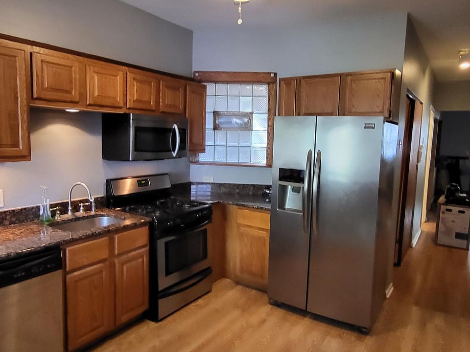 1st image of 3810 N Ashland Ave APT 1