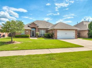 700 Woods Way, Moore, OK 73160