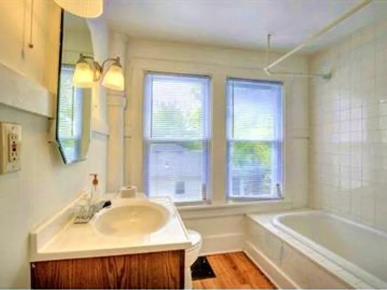 1011 W Tremont St — Photo 18