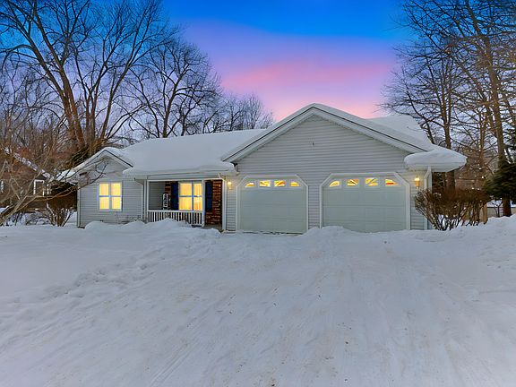2nd image of 1005 Winchester Ct