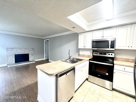 Kitchen to Family Room