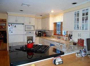 60 Taylor Dr, North Smithfield, RI 02896